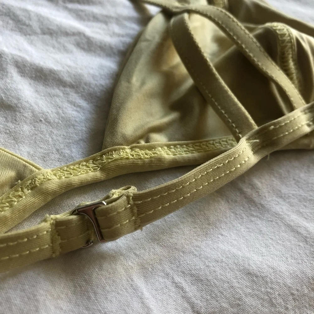 FRANKIES BIKINIS Valentina Triangle Bikini Top in Pastel Yellow L